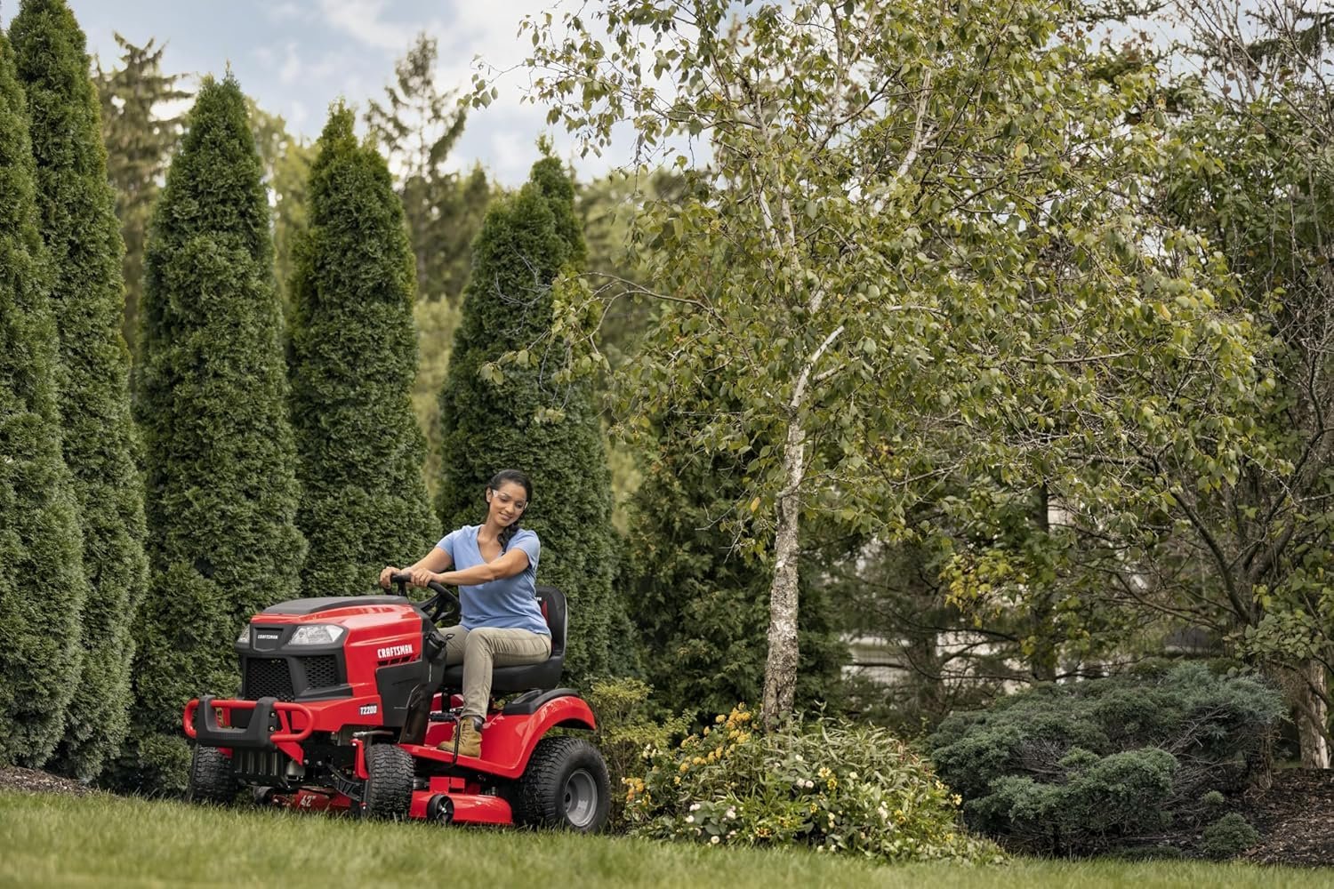 CRAFTSMAN T2200K Riding Lawn Mower – 42-Inch Deck, 20 HP 725cc Hydrostatic Engine