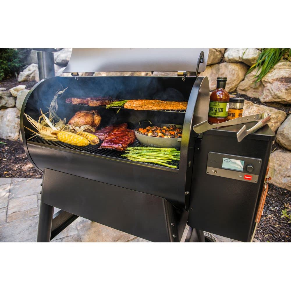 Traeger Pro 780 Wood Pellet Grill & Smoker, 780 Sq In, WiFi
